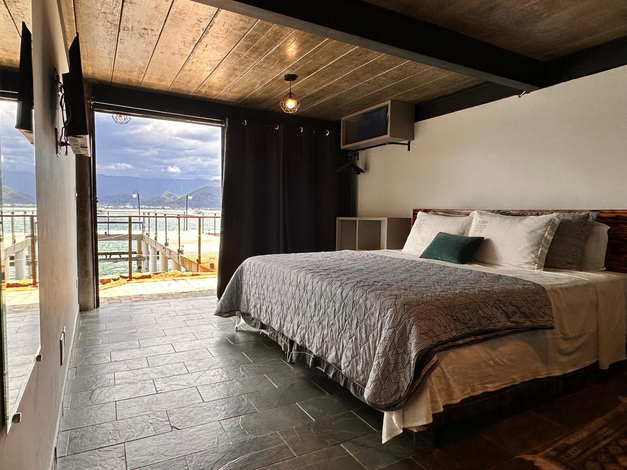 1819 Marine Hotel Ubatuba Kültér fotó